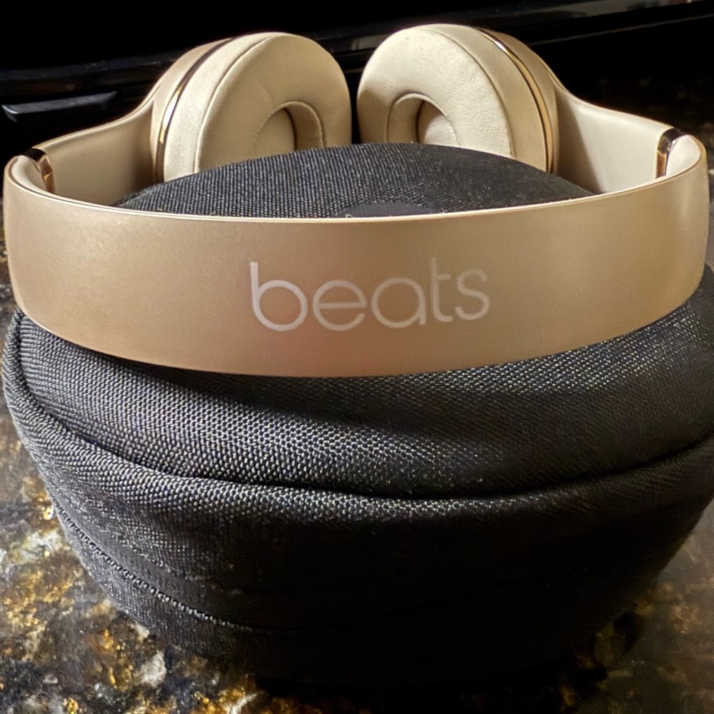 Beats by Dre Solo 3 Wireless On-Ear Headphones